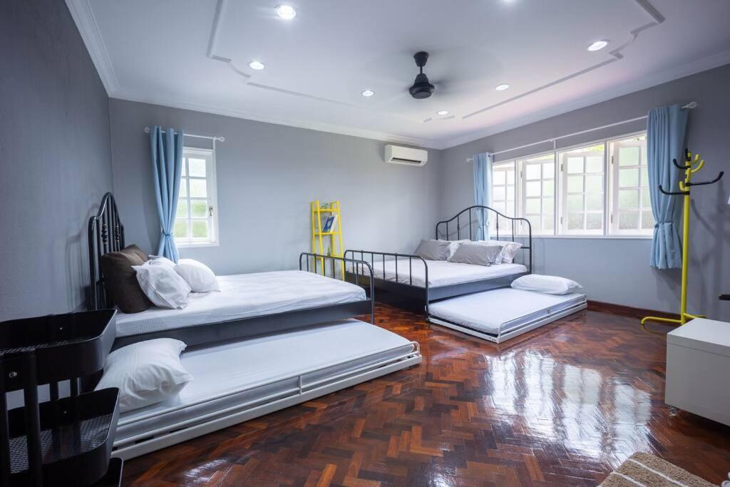 23 - 4b/4b/privatepool/bbq *